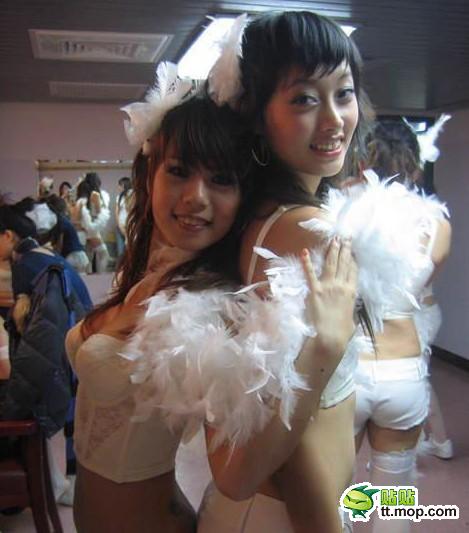 �ݳ���̨������Ů ̫�����˰ɣ�