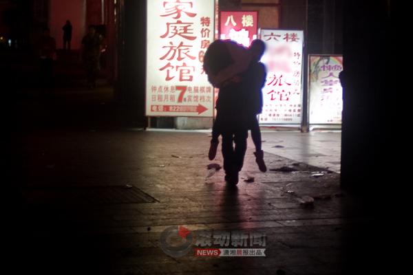 ϸ����ҹ������Щ�Ȼ������������ǣ�ͼ��