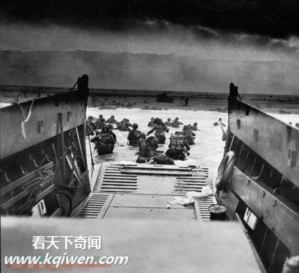 ͸�ھ�ͷ����ս���н�����ǹɱ�������˲��(��ͼ)